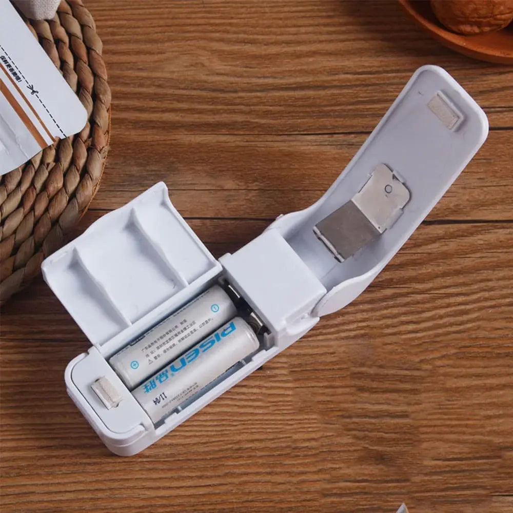 Mini Heat Sealer - Seal &amp; Preserve On the Go | Urban Elegance Ignisio